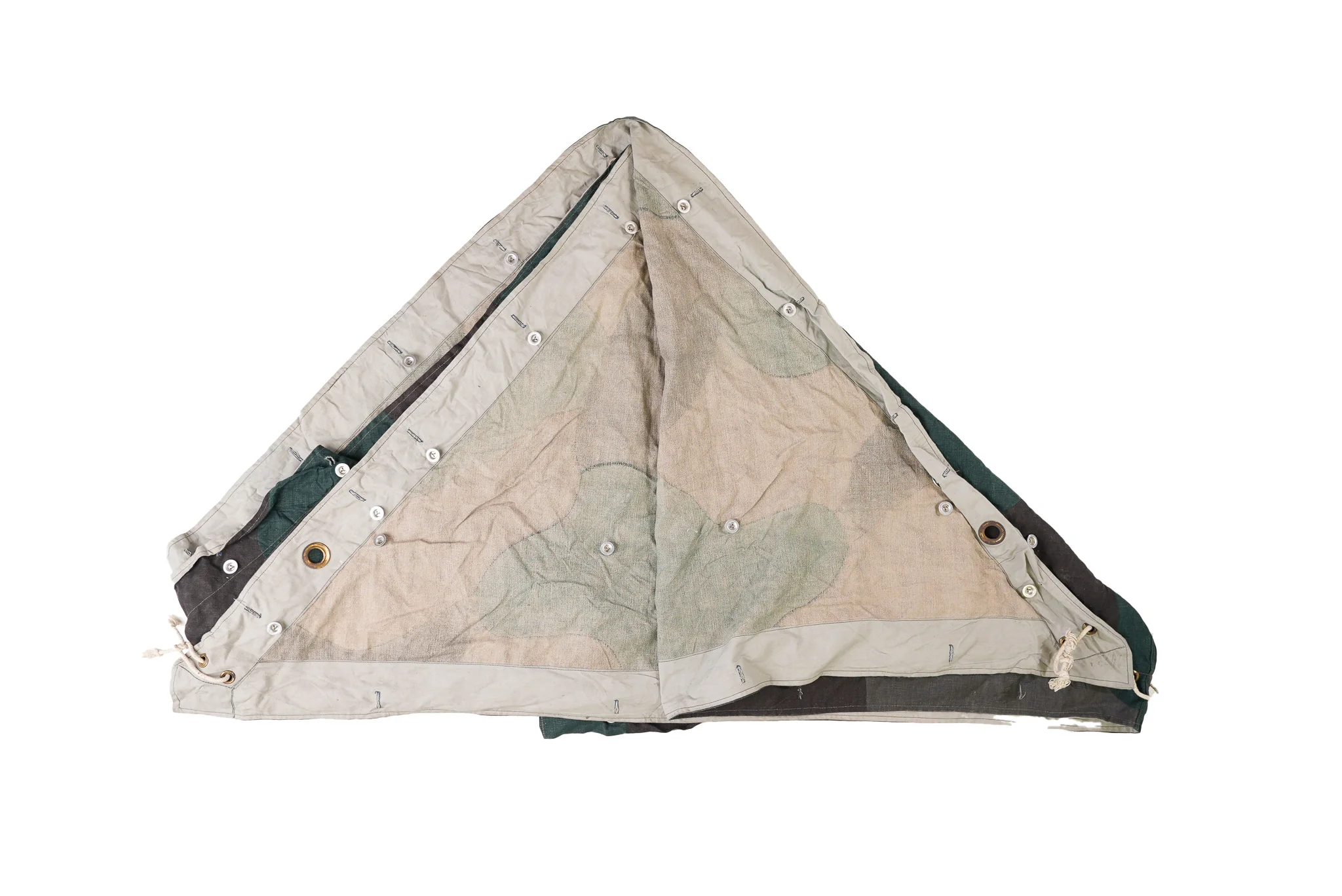 Grade 2 Swedish Four Color "Knäppetält" M39 Poncho/Shelter Half - Image 3