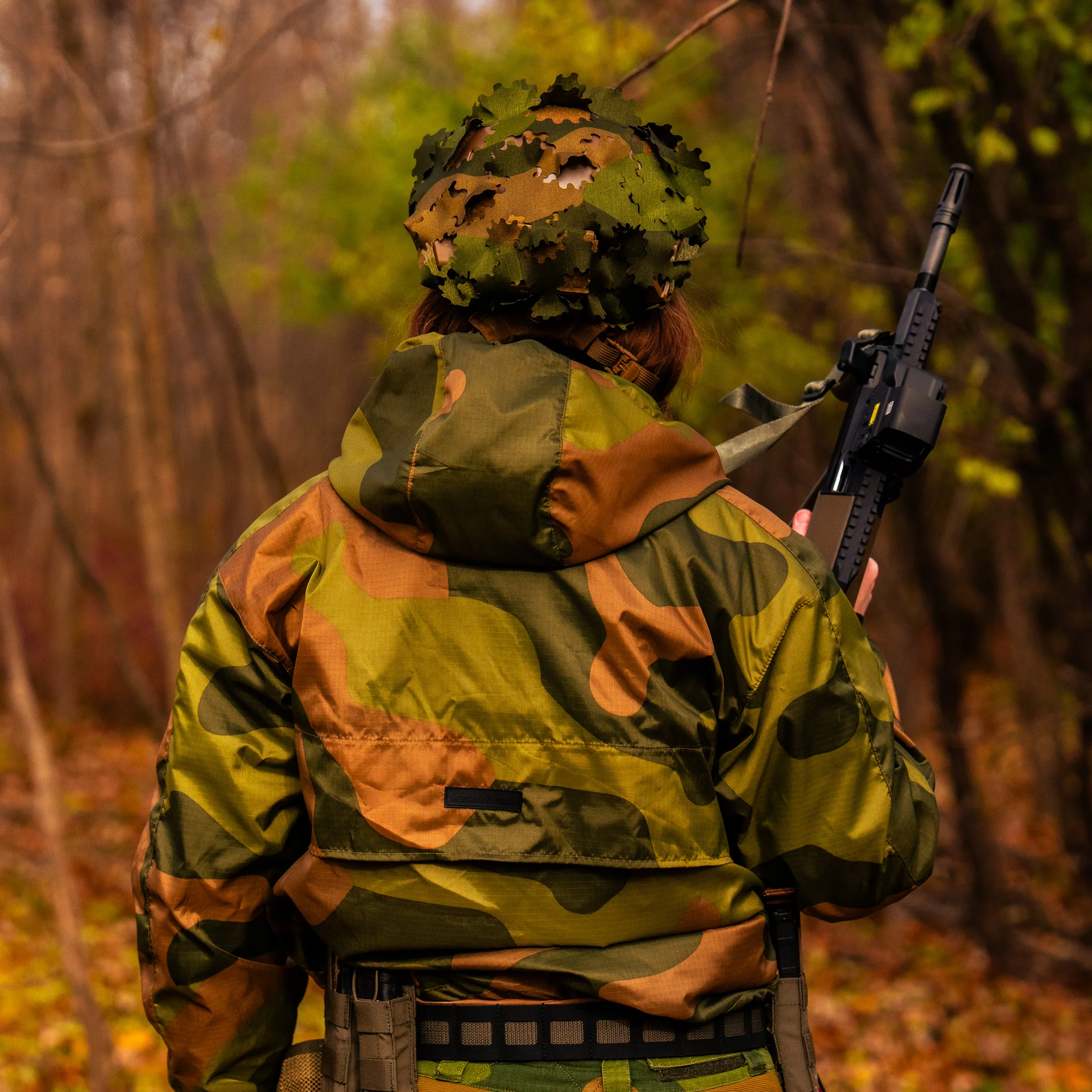 QILO x AP Retro Windbreaker Gen. III Retro Windbreaker in Norwegian Woodland - Image 11