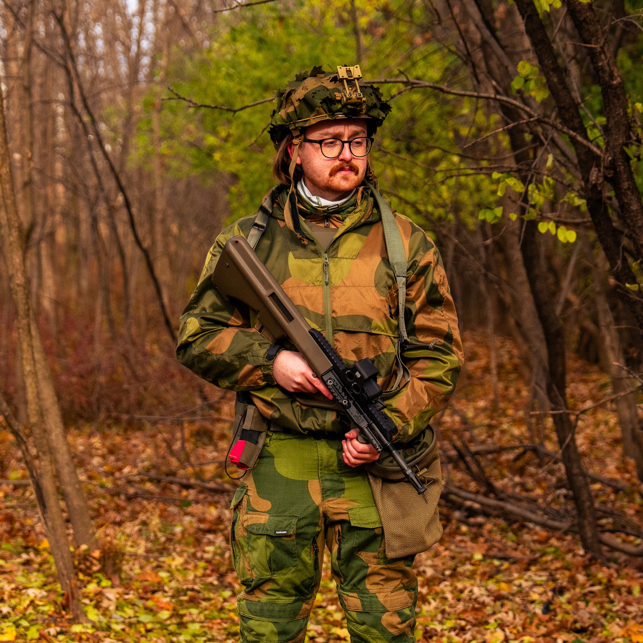 QILO x AP Retro Windbreaker Gen. III Retro Windbreaker in Norwegian Woodland - Image 8