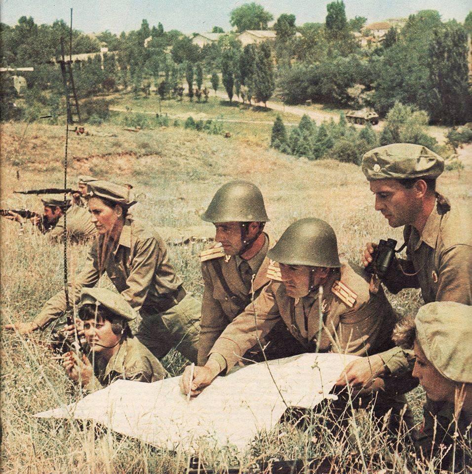 Issued Romanian M1973 Steel Helmet - Image 5
