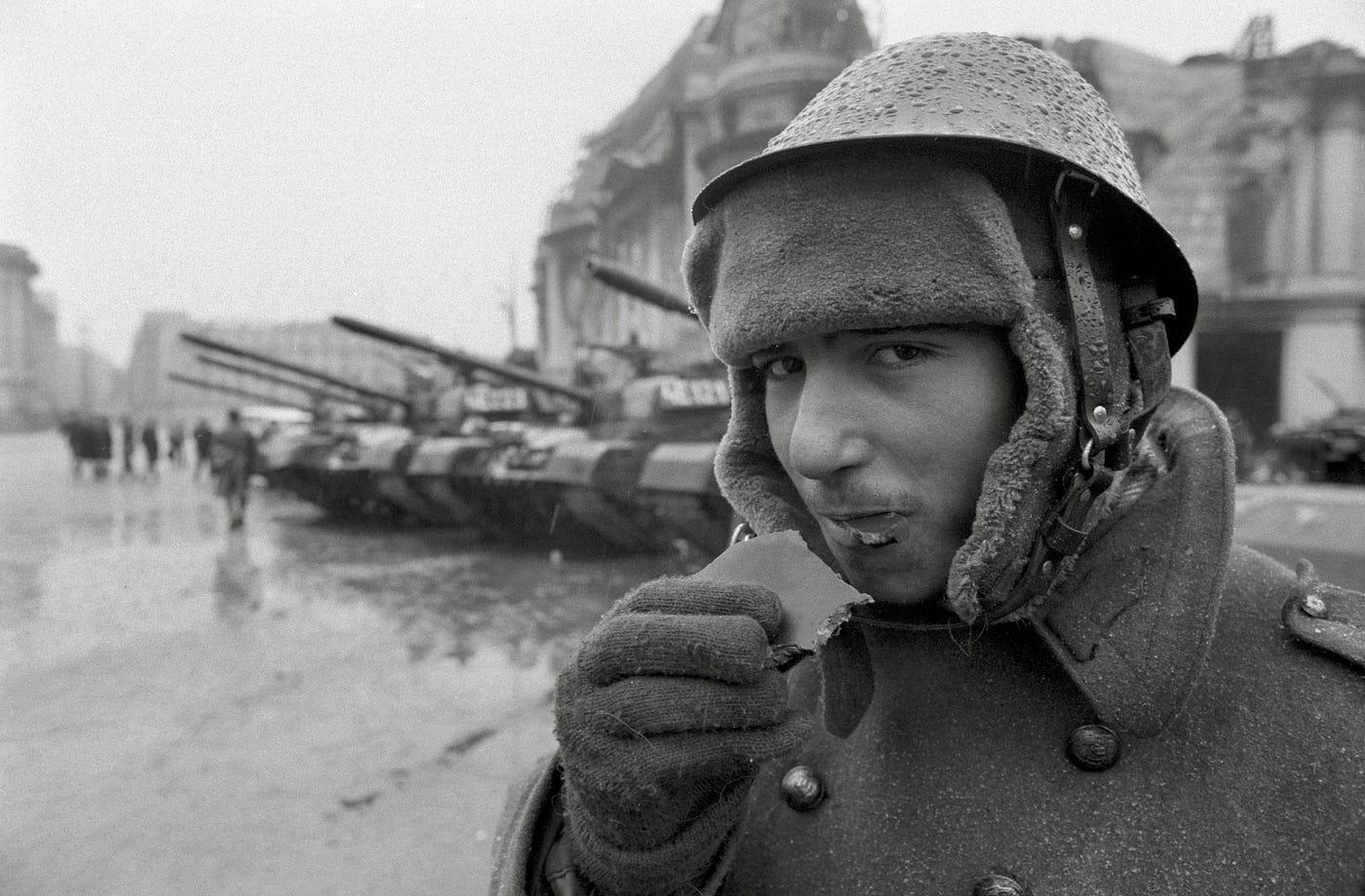 Issued Romanian M1973 Steel Helmet - Image 9